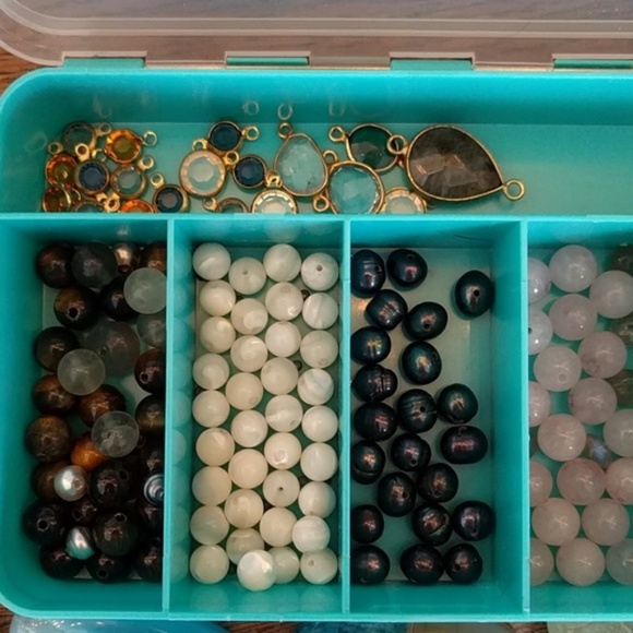 Custom Pocket Chakras + Crystals for the Holidays - Picture 7 of 10